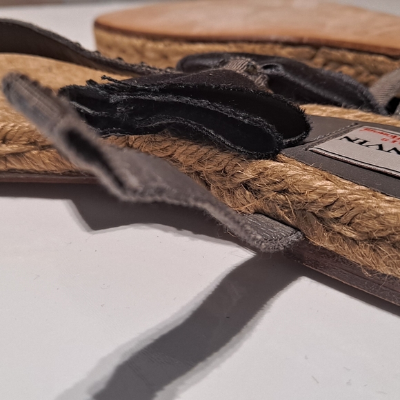 Lanvin flat espadrils with satin bow ribbon closure.  Size 42. Made in Spain - Picture 10 of 12